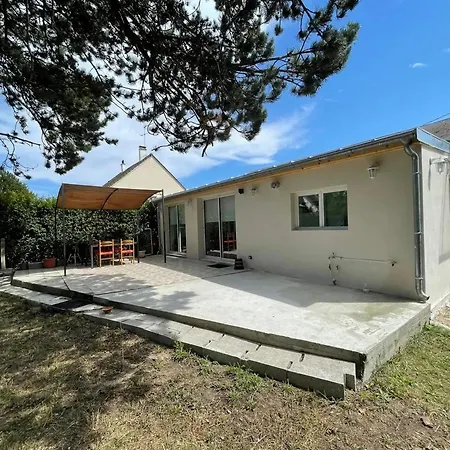 Maison Familiale Proche De Avec Jardin Clos Et Terrasse Holiday home *
