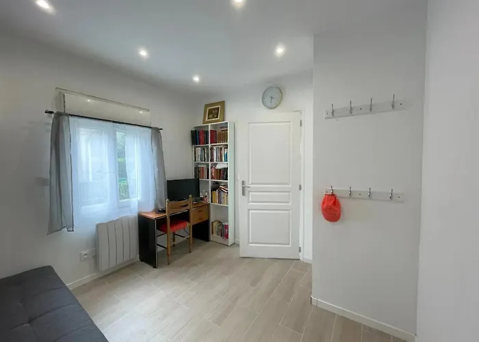 Maison Familiale Proche De Avec Jardin Clos Et Terrasse Дом отдыха Varaville