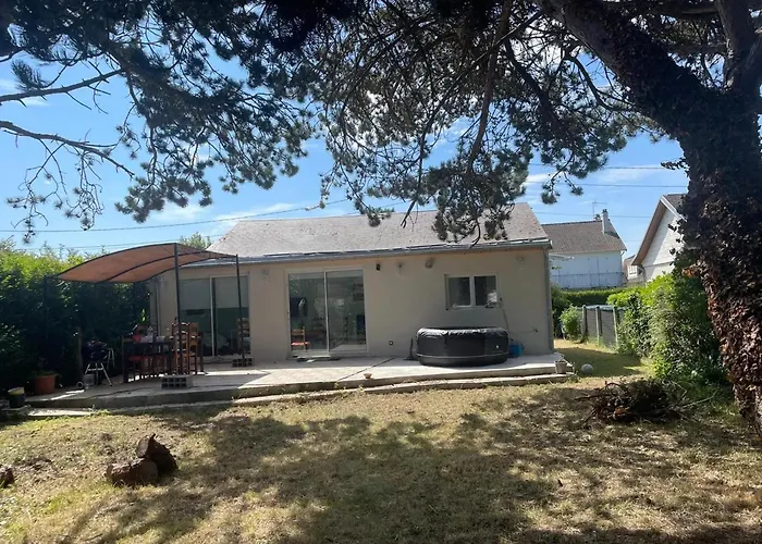 Maison Familiale Proche De Avec Jardin Clos Et Terrasse Дом отдыха *