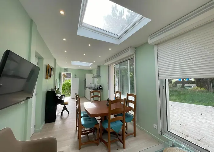 Maison Familiale Proche De Avec Jardin Clos Et Terrasse Дом отдыха