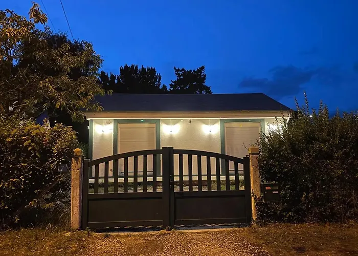 Maison Familiale Proche De Avec Jardin Clos Et Terrasse